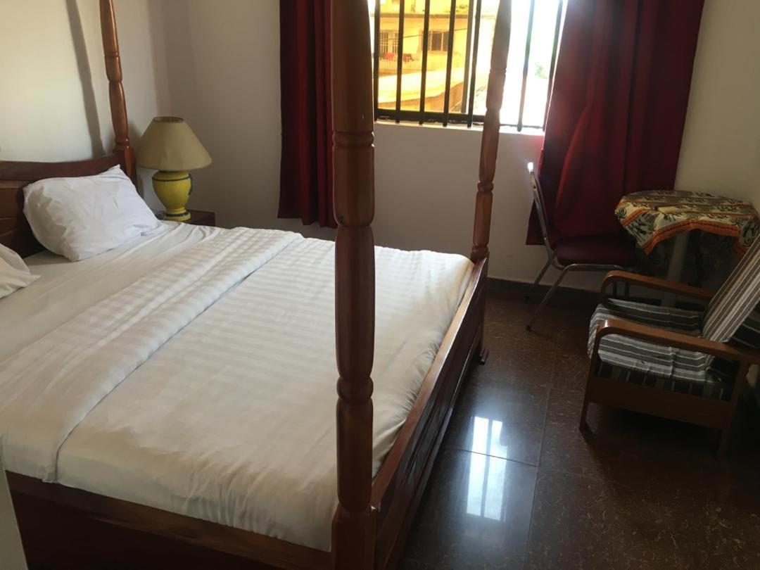 Hotel Saint-Jean Cotonou Esterno foto